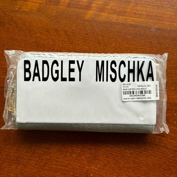 Badgley Mischka Long Braid Quilting Wallet NWT - Picture 7 of 8